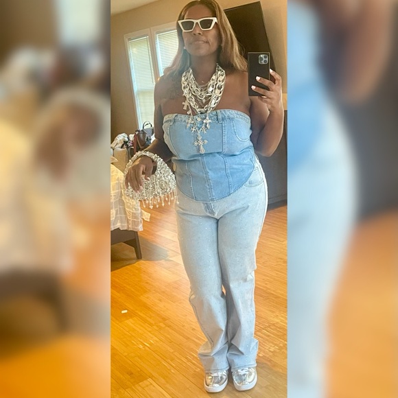 AKIRA Diamond Denim Sizes 17 and 19 - Picture 7 of 7